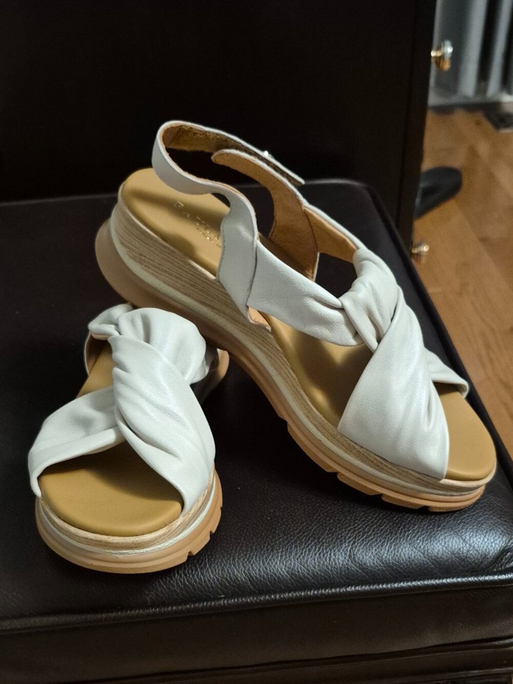 PAULA URBAN Sandals - BRAND NEW.  SIze 39 (8.5)